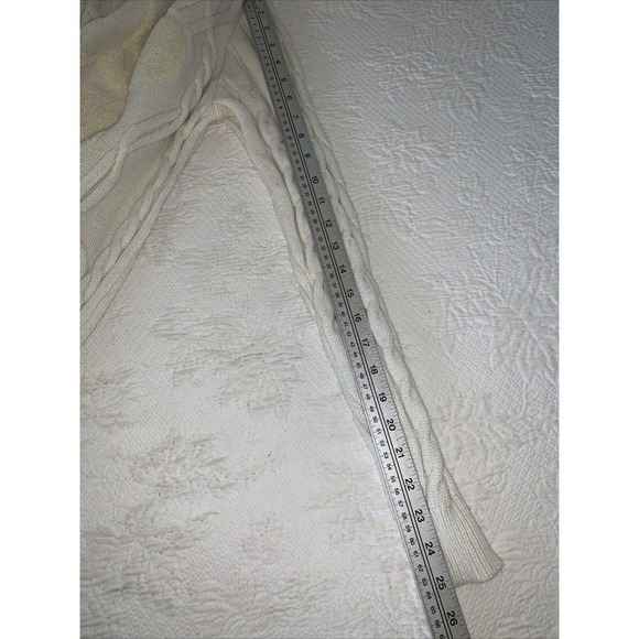 Disney Sweater Women Medium Ivory Cable Knit MINNIE MOUSE Large Logo Classic - Picture 7 of 8